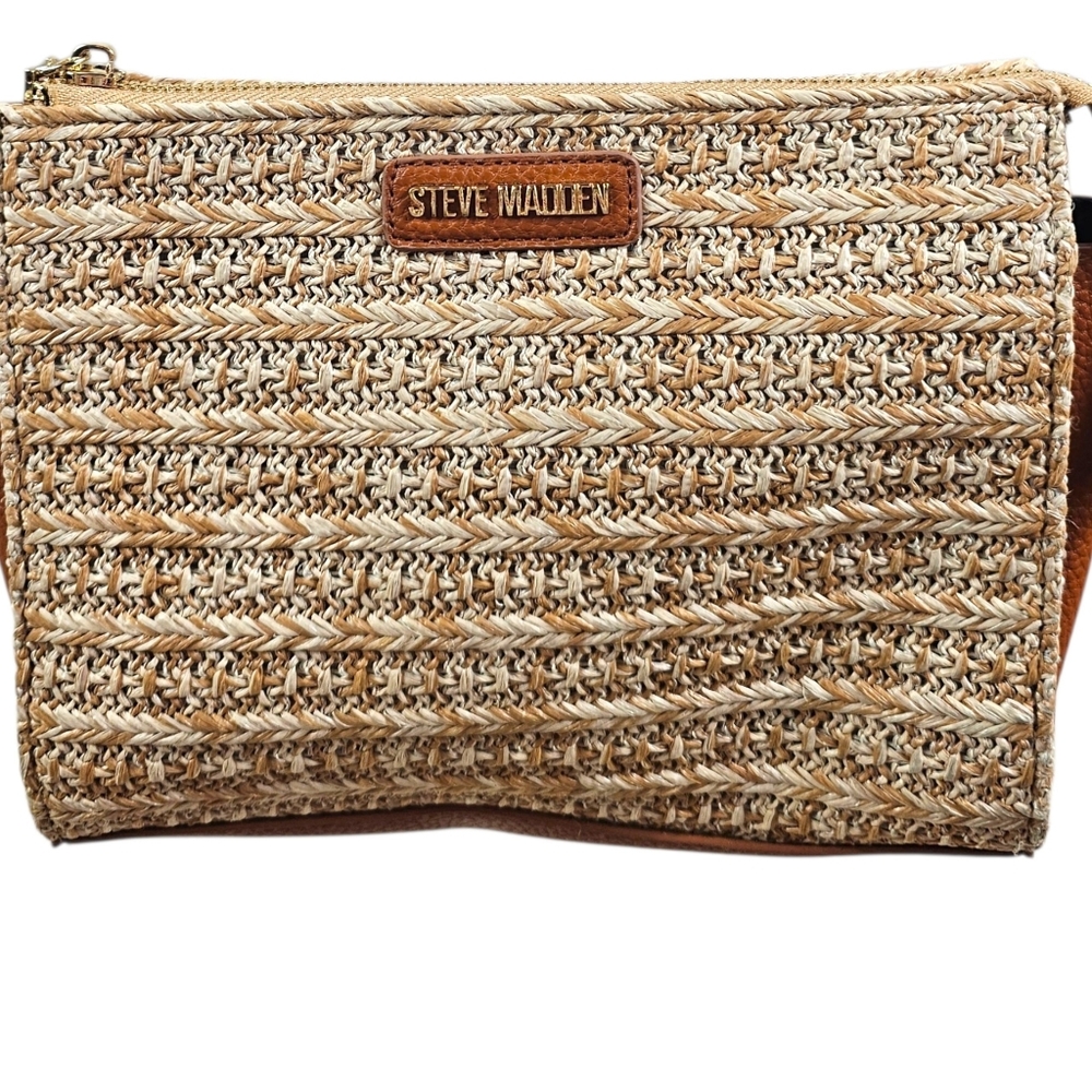 Steve Madden Lexi Straw Crossbody Bag - Picture 4 of 8